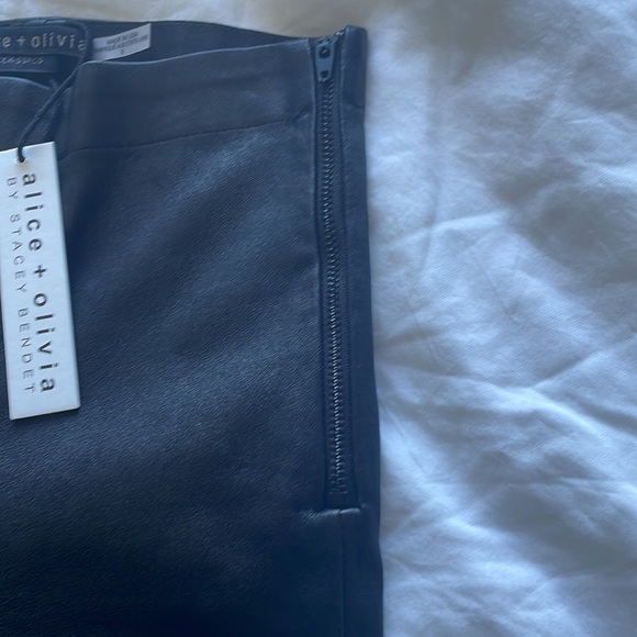 Alice + Olivia BLACK MADDOX SIDE ZIP LEATHER LEGGING NWT - Picture 6 of 7